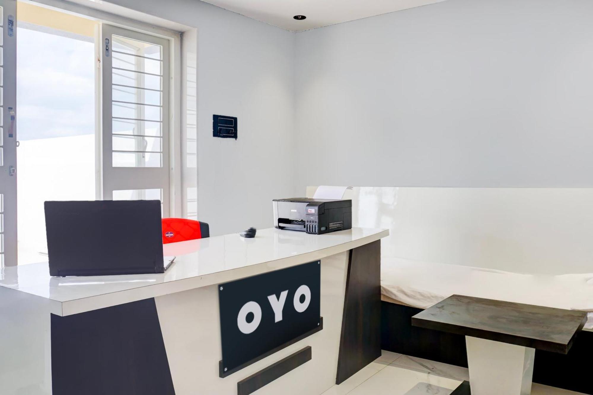 Hotel O Jeevan Restaurant & Lodging Kavathe Εξωτερικό φωτογραφία