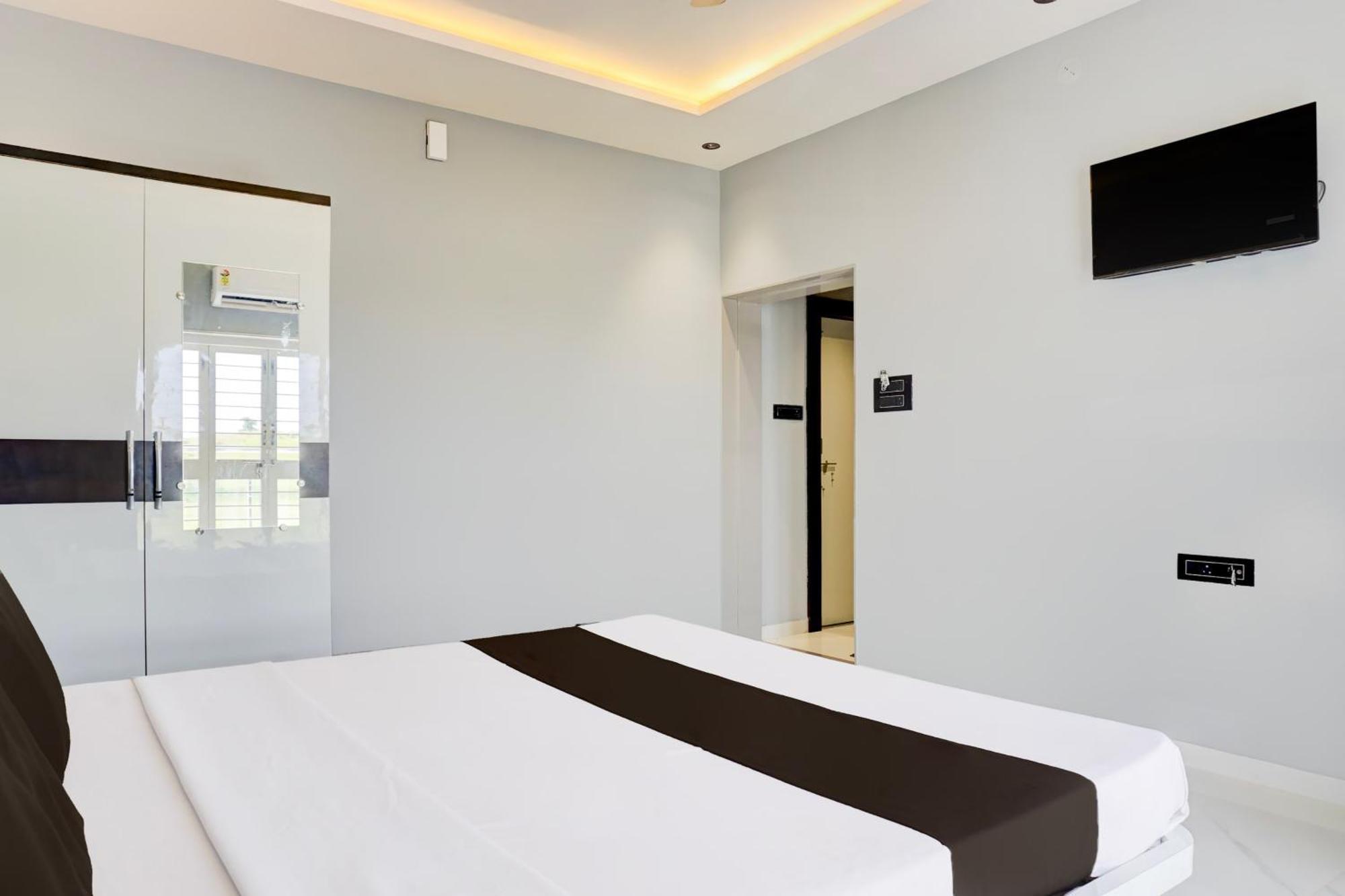 Hotel O Jeevan Restaurant & Lodging Kavathe Εξωτερικό φωτογραφία