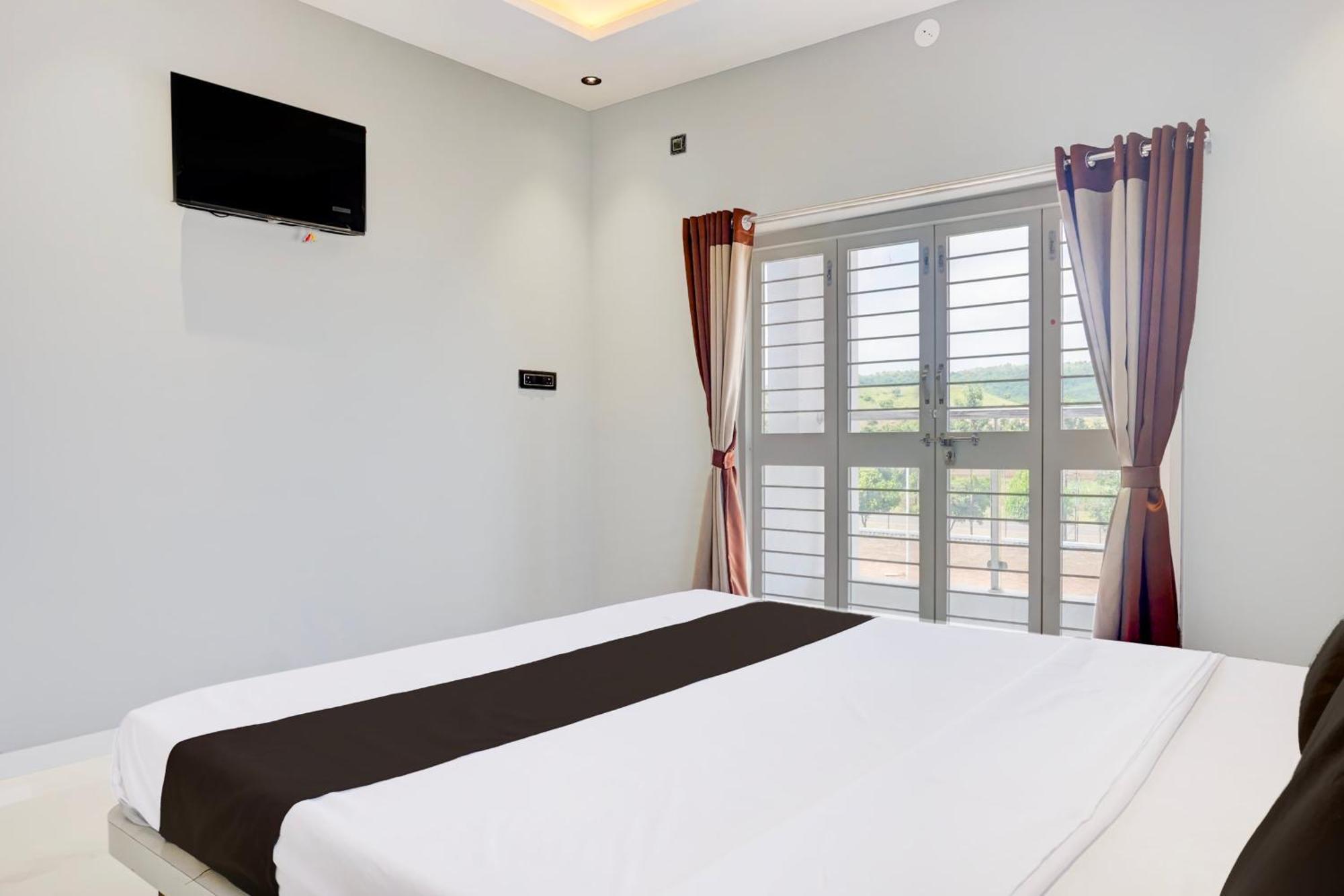 Hotel O Jeevan Restaurant & Lodging Kavathe Εξωτερικό φωτογραφία